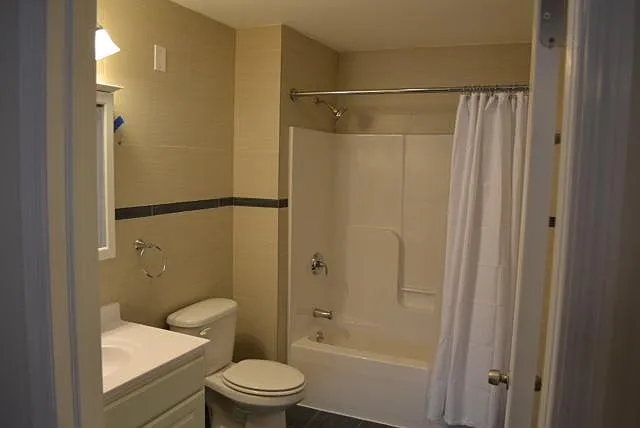 38 Monticello St — Photo 3