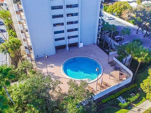 2nd image of 4141 Bayshore Blvd APT 601