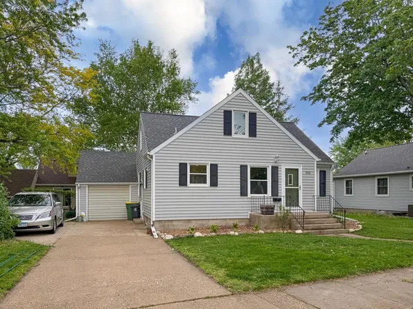502 Bladholm Ave, Marshall, MN 56258
