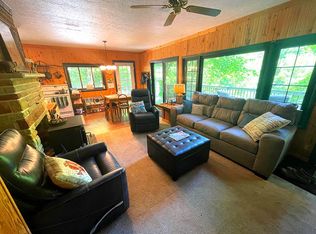 8087 2nd St, Bowerston, OH 44695