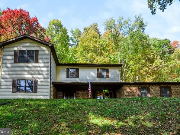 663 Tarry Hall Rd, Millersburg, PA 17061