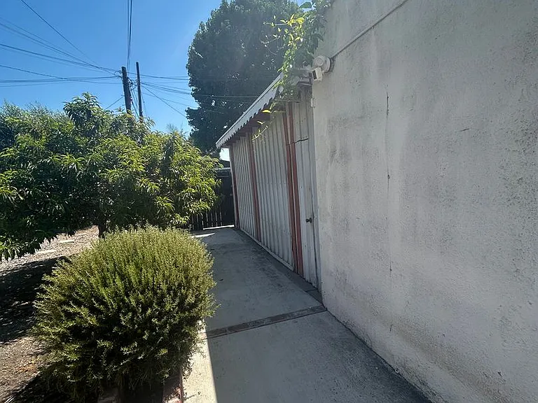 922 S Patton Ave — Photo 30