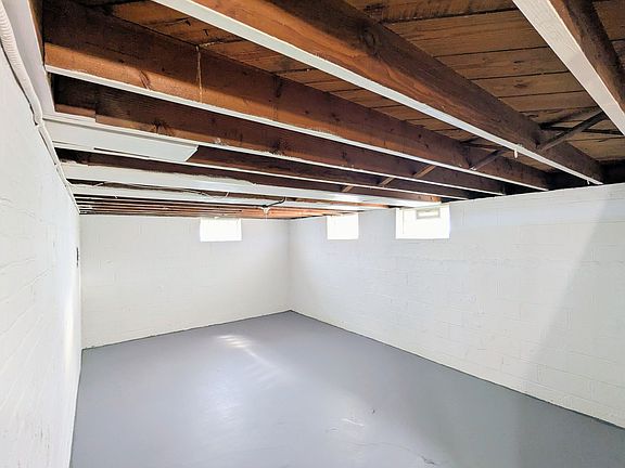 4th image of 3207 Wellington Ave