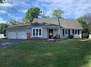 18 Boxwood Rd, Piscataway, NJ 08854