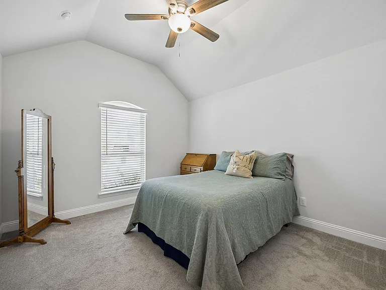 1009 Moss Grove Trl — Photo 16