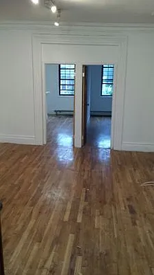 Rented by Full Time Management | media 28