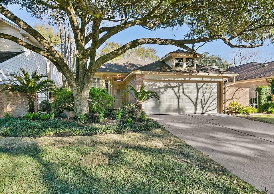 1st image of 7748 Park Falls Dr