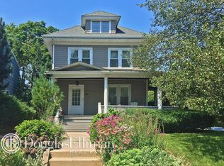 2 Adams St, Port Washington, NY 11050