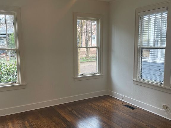 5th image of 1305 Chambers St