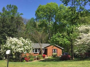 1706 Three Meadows Rd, Greensboro, NC 27455