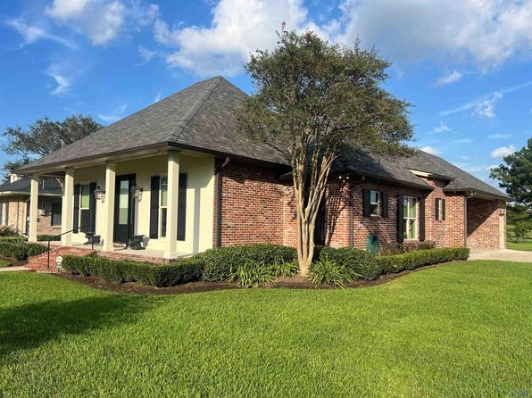 605 Hollygrove Ave, Houma, LA 70360