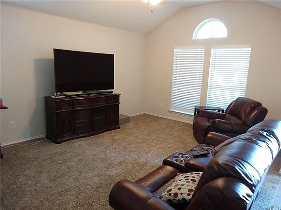 2nd image of 5910 Summerfield Dr