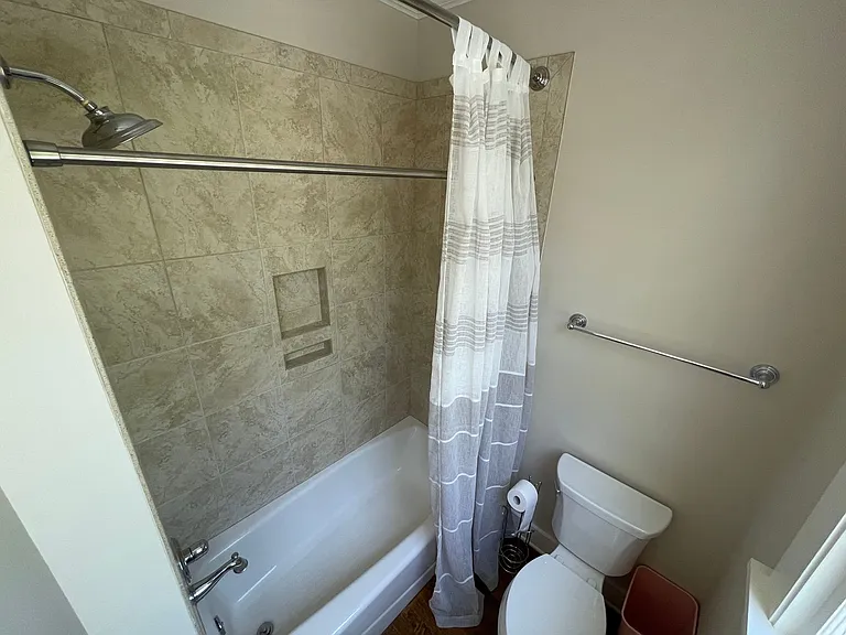 1411 S Lamar Blvd — Photo 42