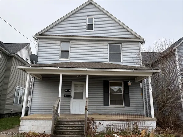 248 7th St NW, Barberton, OH 44203