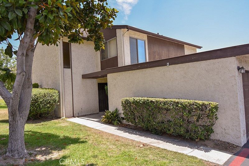 1st image of 2077 Mimosa Ct