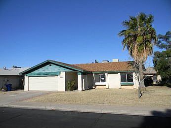 1st image of 1812 W Dixon Cir