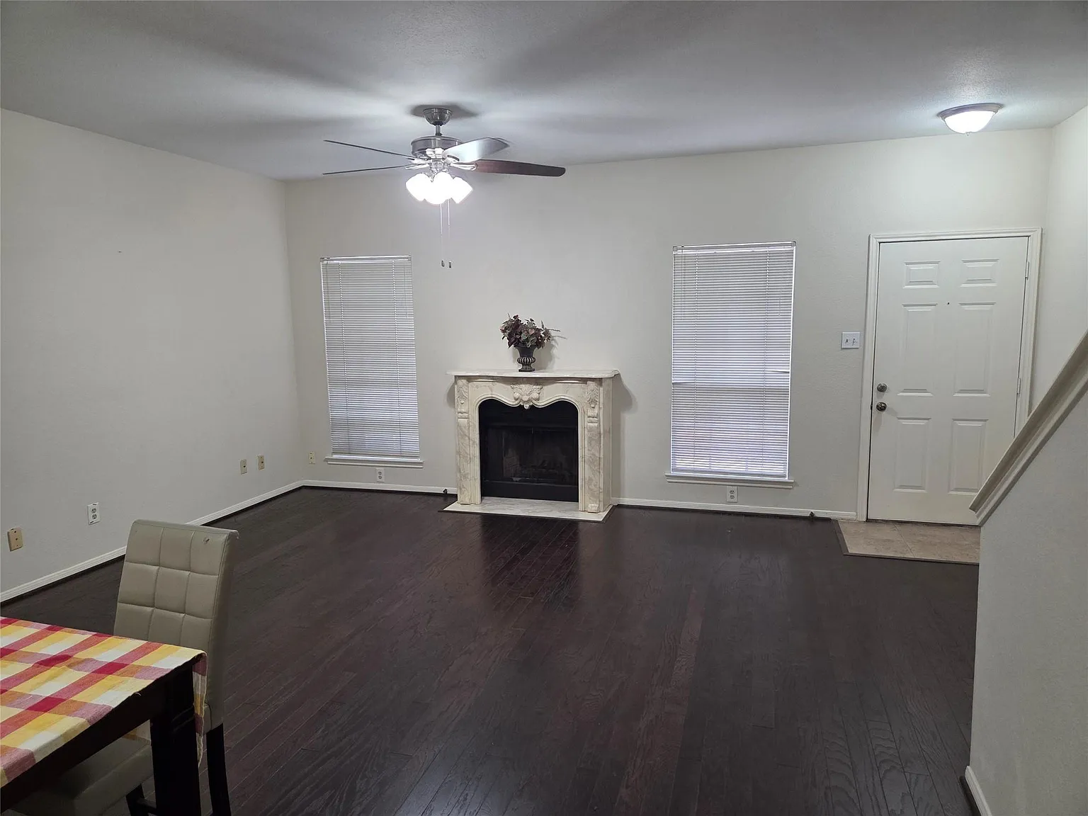 2 bed, 2.5 bath, 1620 sqft, $1,650 — Photo 3