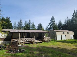 60461 Fox Glove Rd, Coos Bay, OR 97420