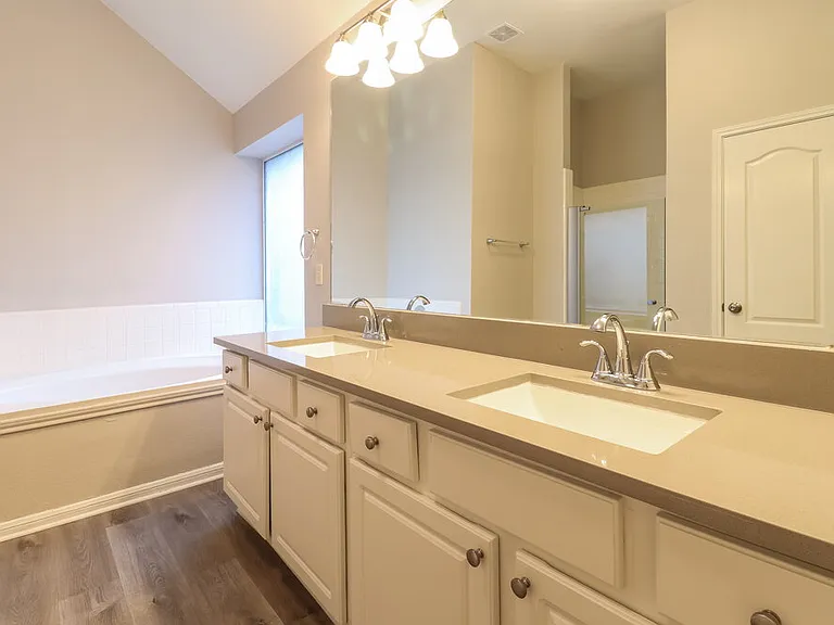 3723 Eagles Nest St — Photo 12