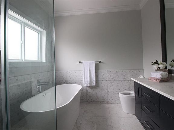 5th image of 16668 31b Ave