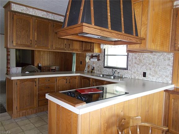 3rd image of 21 Wilpark Dr