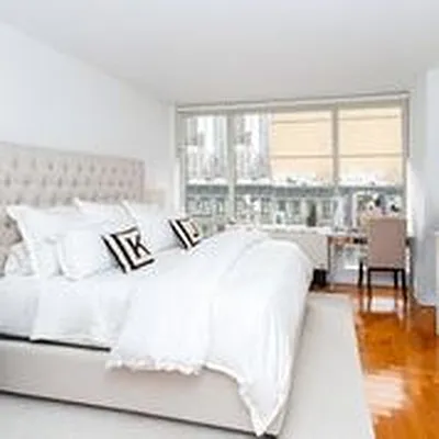 Rented by Compass | media 2