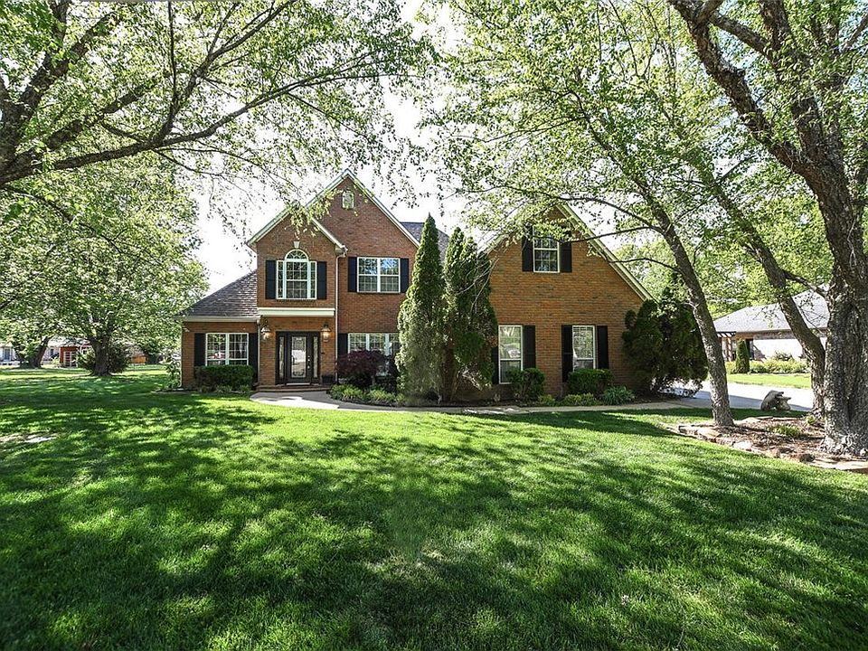 1st image of 13487 Fairway Ct