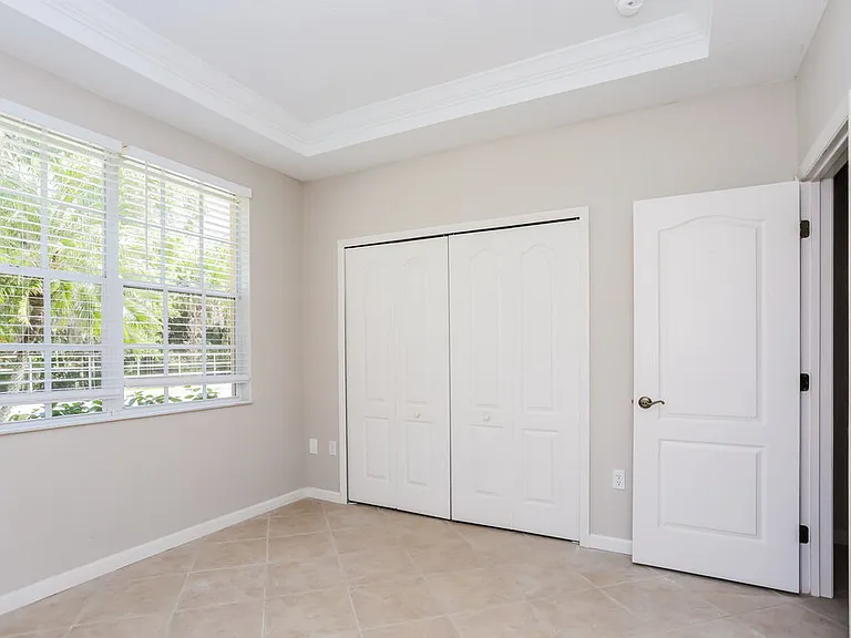 5805 Spanish Point Ct — Photo 12