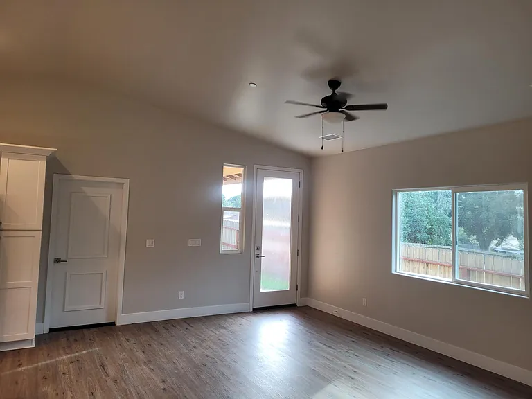 8563 Atascadero Ave — Photo 7