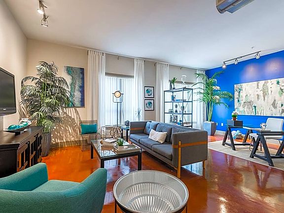 4th image of 3105 San Jacinto St APT 303
