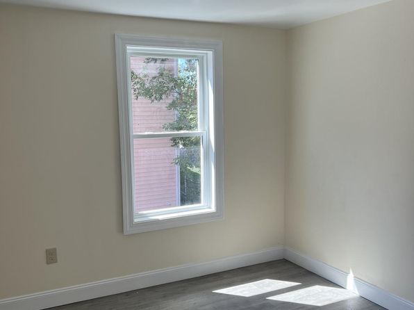 107 University Ave