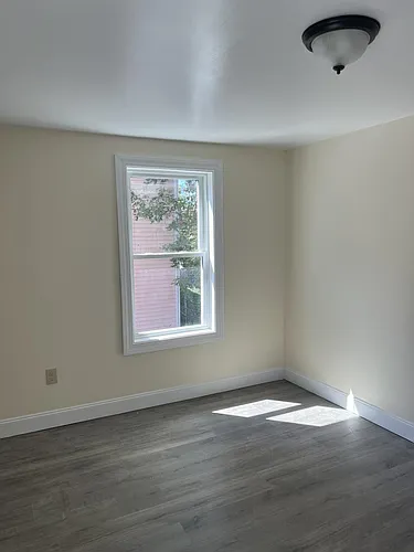 107 University Ave Photo 1
