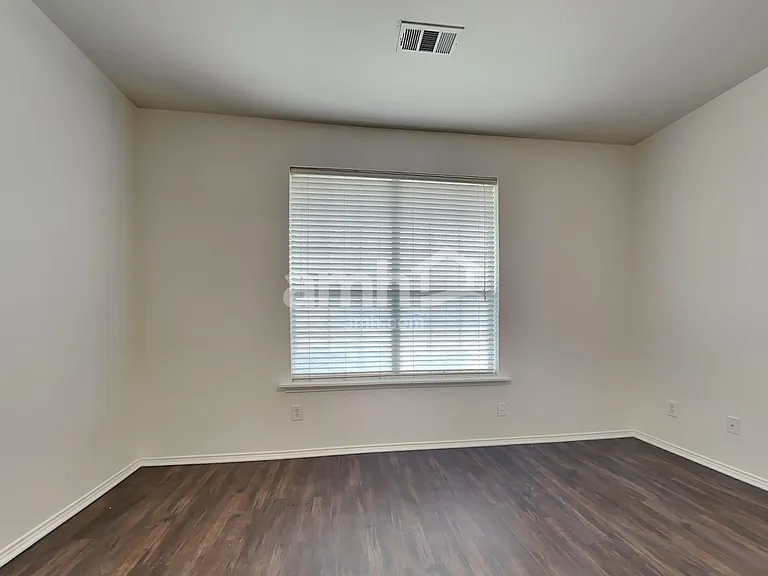 429 Bell Dr — Photo 12
