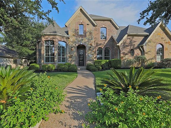 3rd image of 1710 Shinnecock Hills Dr