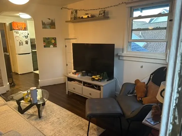 617 Doolittle Ave APT 2, Carnegie, PA 15106