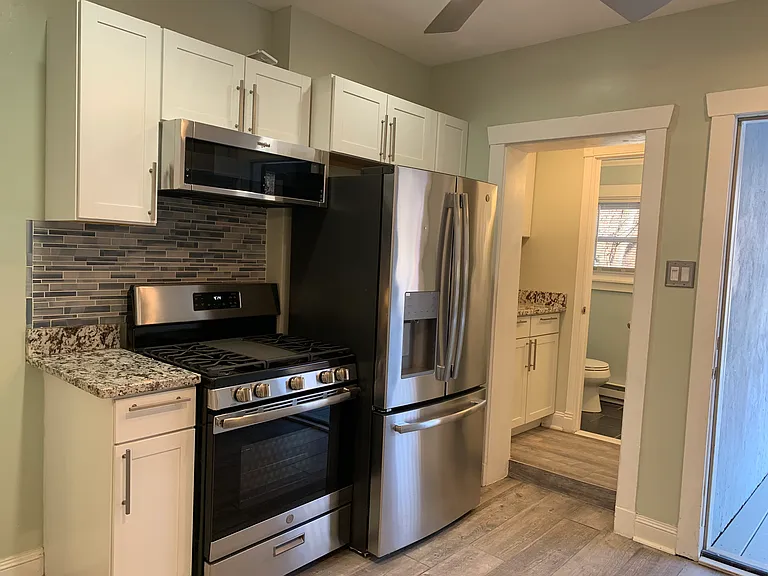 2609 Shady Ave — Photo 6