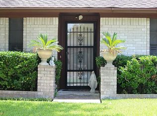 3203 Somerton Dr, La Porte, TX 77571