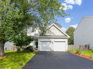 4 Bonner Ct, Hopewell Twp., NJ 08534