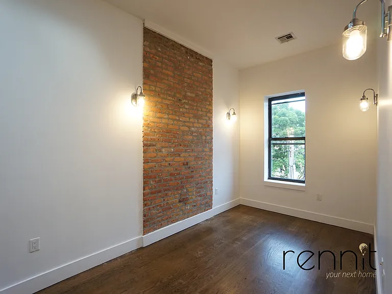 1689 Gates Ave #3F — Photo 12