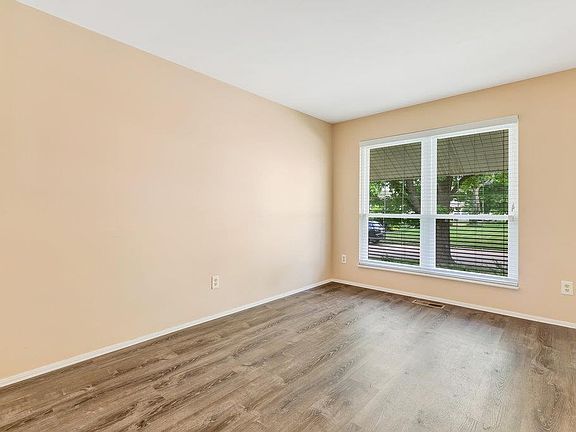 3rd image of 14610 Baratton Dr