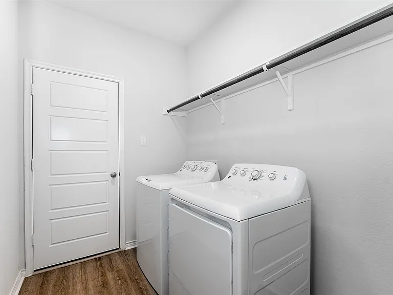 716 Bluebird Way — Photo 14