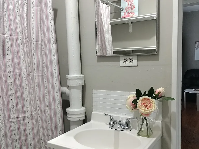 731 Kimbark St #2 — Photo 11