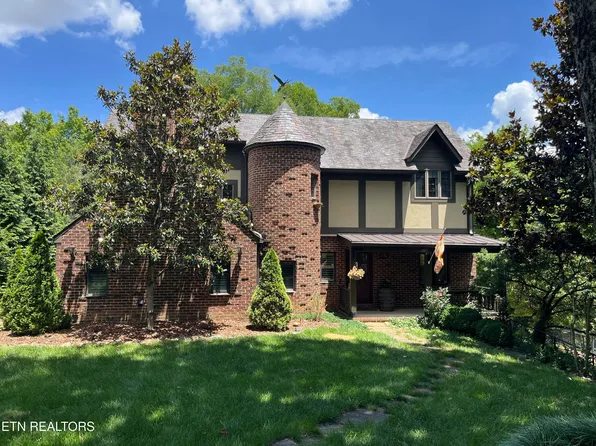 516 Scenic Dr, Knoxville, TN 37919