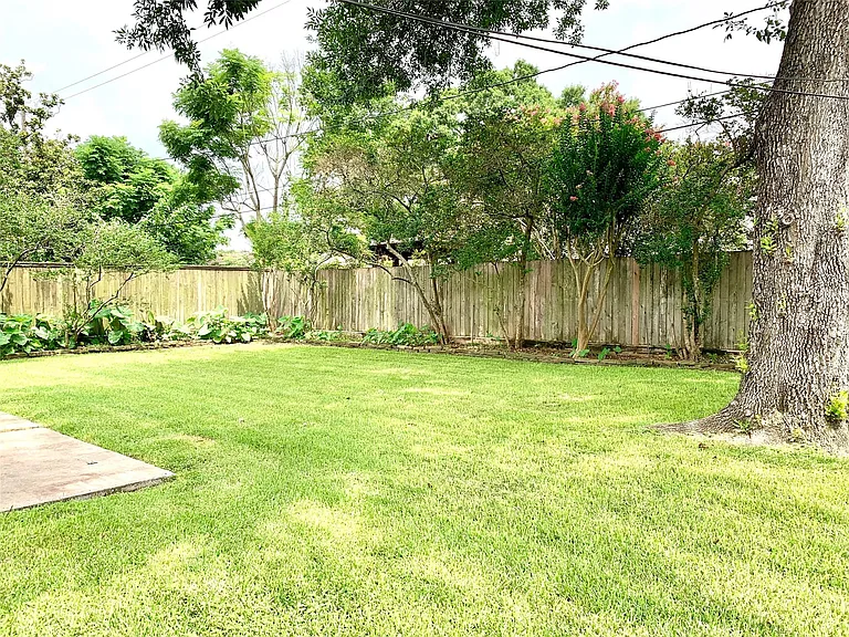 9634 Fairdale Ln — Photo 20