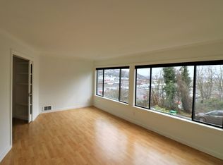 2550 Thorndyke Ave W APT 305, Seattle, WA 98199