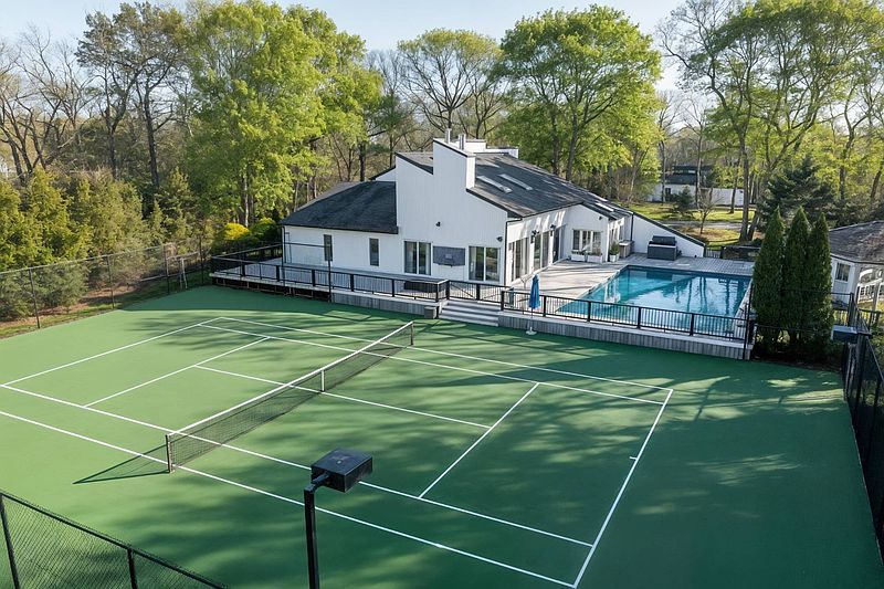 Hampton ② 要コメント 7 Midhampton Ct, Quogue, NY 11959 | Out East