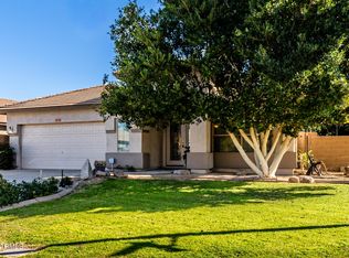 8975 W CLARA Lane, Peoria, AZ 85382