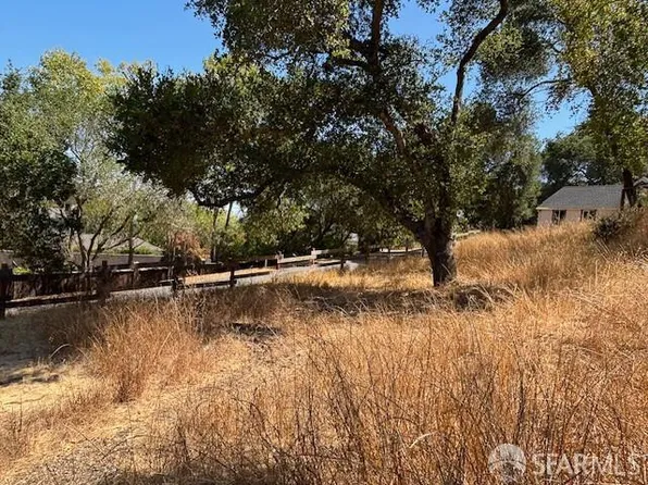 966 Godetia Dr, Redwood City, CA 94062