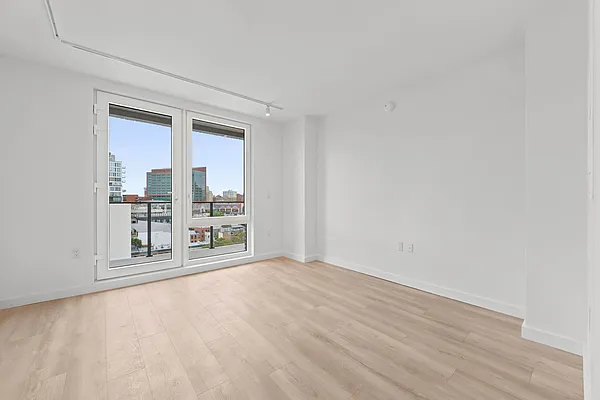 Living room, photo 2