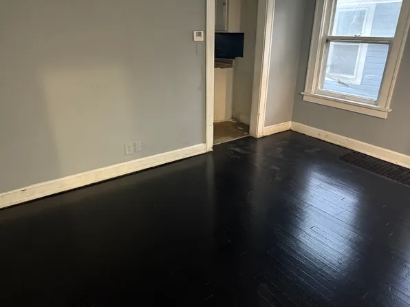 5421 Wabash Ave, Kansas City, MO 64130